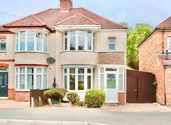 3 Bedroom Semi Detached House To Rent In Ryde Avenue, Nuneaton, CV10