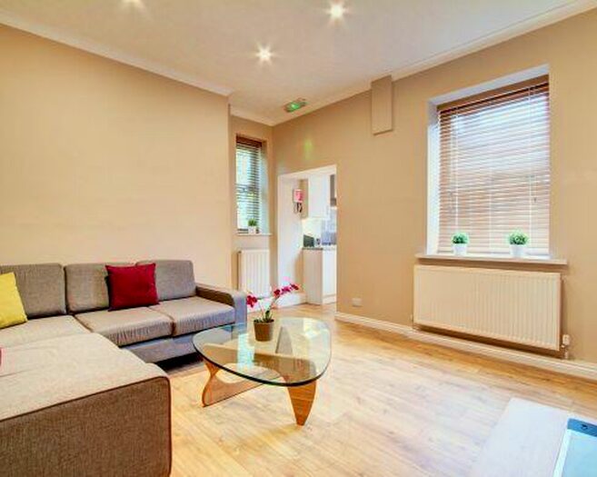 4 Bedroom Terraced House To Rent In Sutton Street, Durham, DH1