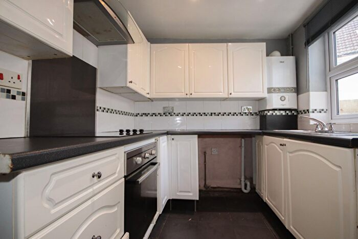 2 Bedroom Maisonette To Rent In Canterbury Street, Gillingham, ME7