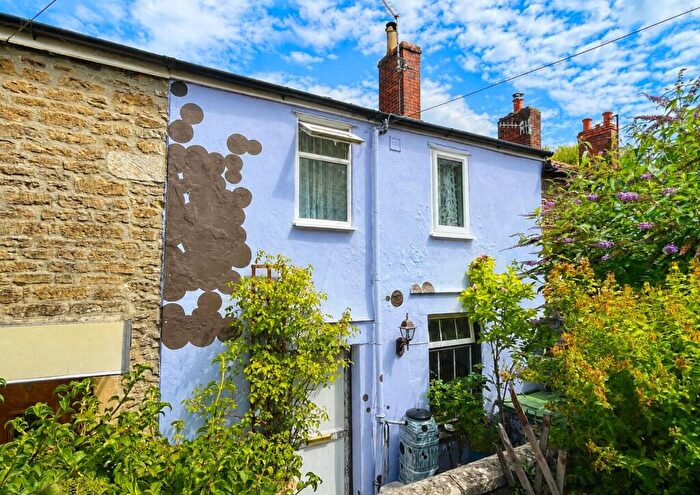 2 Bedroom Cottage For Sale In Portway, Frome, BA11