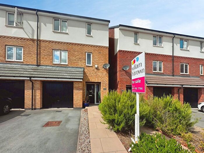 4 Bedroom Semi-Detached House For Sale In Piggott Avenue, Gedling, Nottingham, NG4