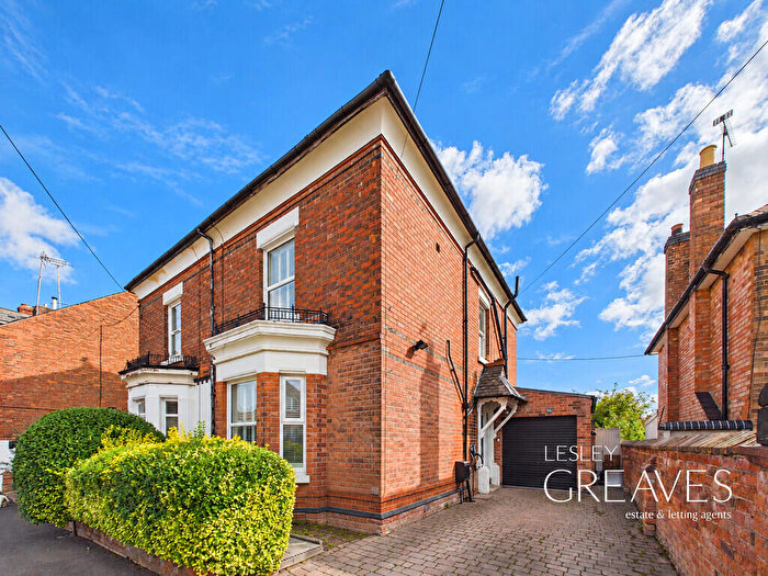4 Bedroom Semi-Detached House For Sale In Victoria Street, Gedling, Nottingham, NG4