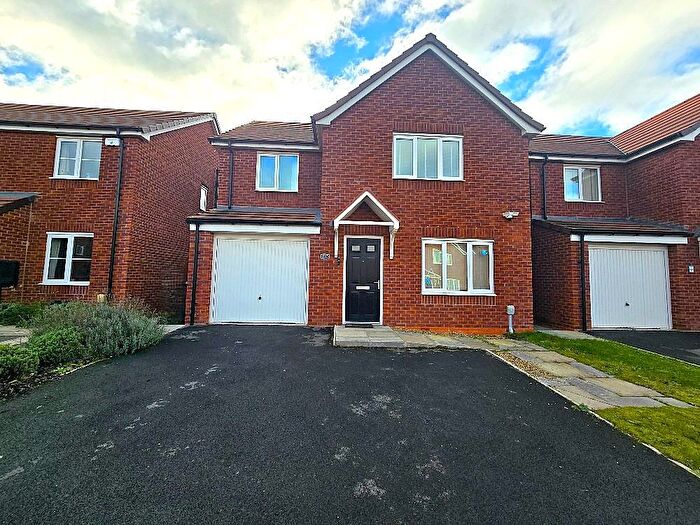 4 Bedroom Detached House To Rent In Willow Way, Willenhall, CV3