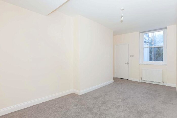 2 Bedroom Flat For Sale In Compton Avenue, Brighton, BN1 - Photo 5