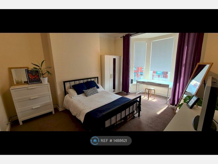 3 Bedroom Flat To Rent In Simonside Terrace, Heaton, NE6