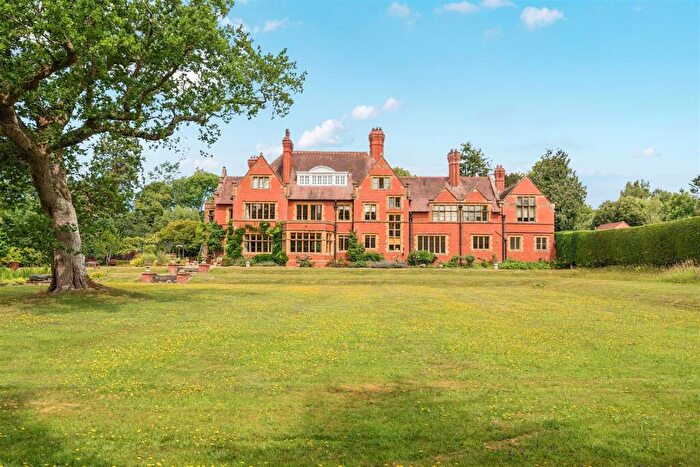 1 Bedroom Flat For Sale In Pewsham, Chippenham, SN15