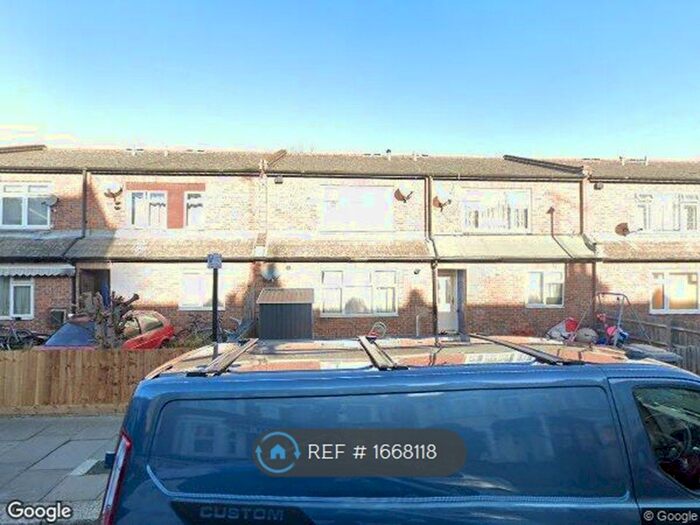 2 Bedroom Flat To Rent In South Tottenham, London, N15