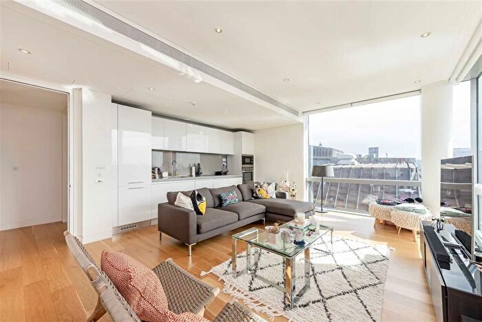 3 Bedroom Flat To Rent In Portman Square, London, W1H