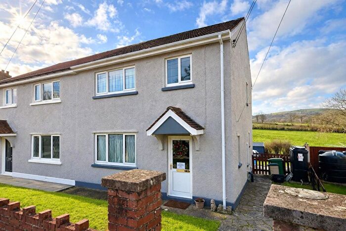 3 Bedroom Semi-Detached House For Sale In Bro Henllys, Felinfach, Lampeter, SA48