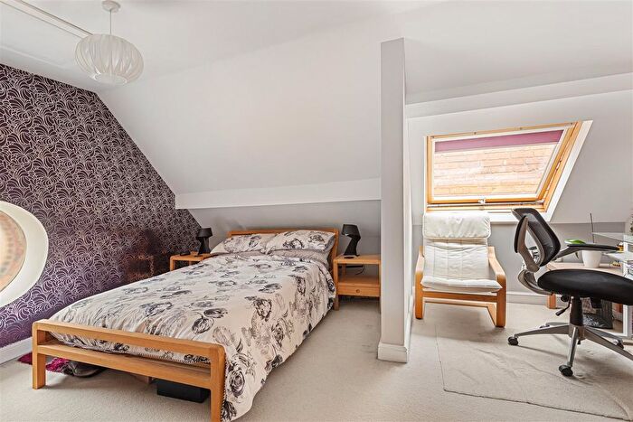 2 Bedroom Flat For Sale In Front Street, Acomb, York, YO24