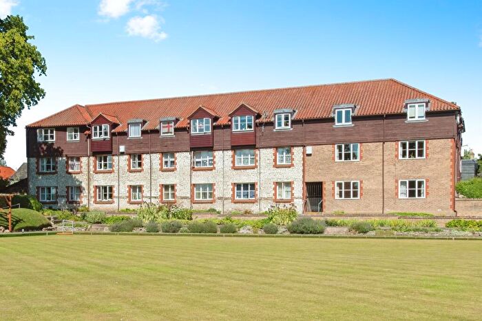 2 Bedroom Flat For Sale In Kings Court, Thetford, IP24