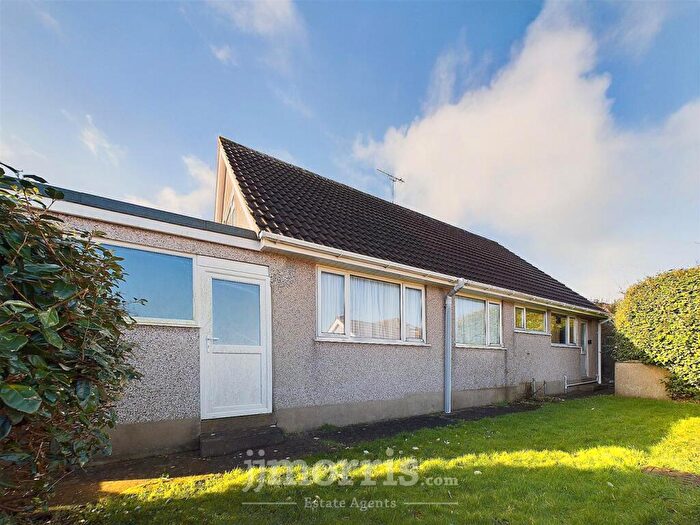4 Bedroom Detached Bungalow For Sale In Penbanc, Fishguard, SA65