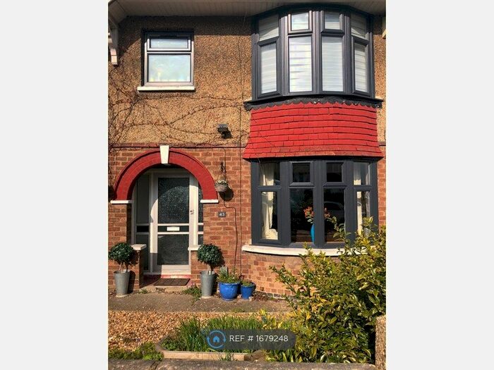 3 Bedroom Detached House To Rent In Windermere Crescent, Luton, LU3