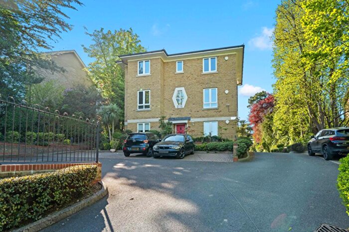 2 Bedroom Flat For Sale In Tupwood Lane, Bloomsbury Court, CR3