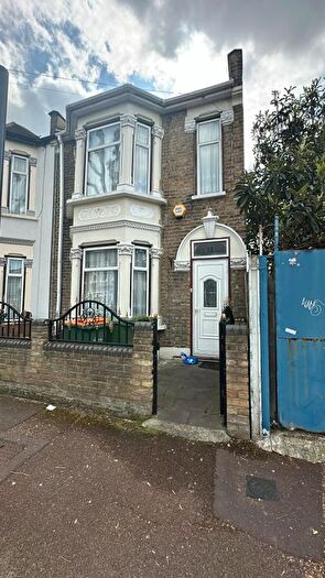 4 Bedroom Terraced House To Rent In Goldsmith Avenue, London, E12