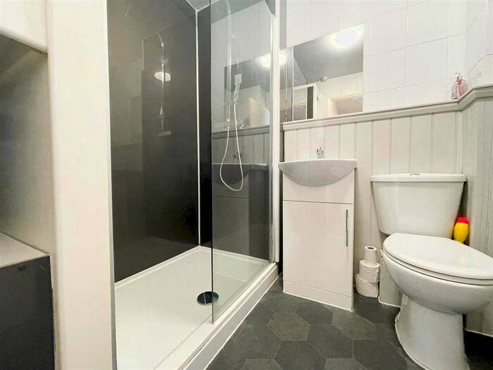 1 Bedroom Flat To Rent In Lewes Close, Grays, RM17