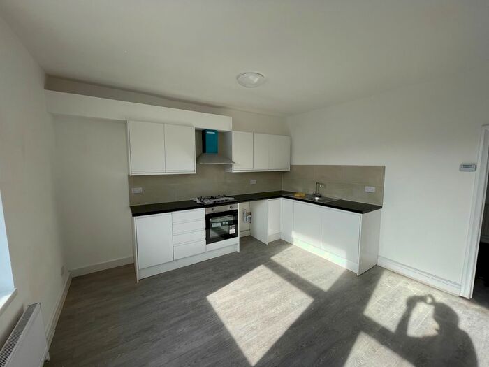 1 Bedroom Flat To Rent In North Circular Road, London, NW2