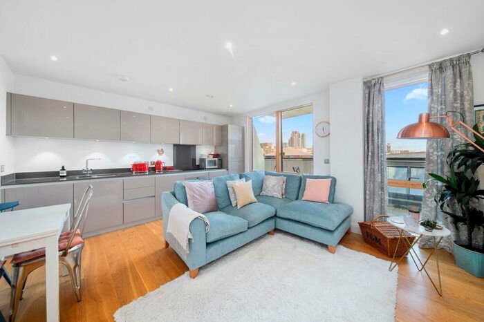 1 Bedroom Flat For Sale In Barry Blandford Way, Mile End, London, E3