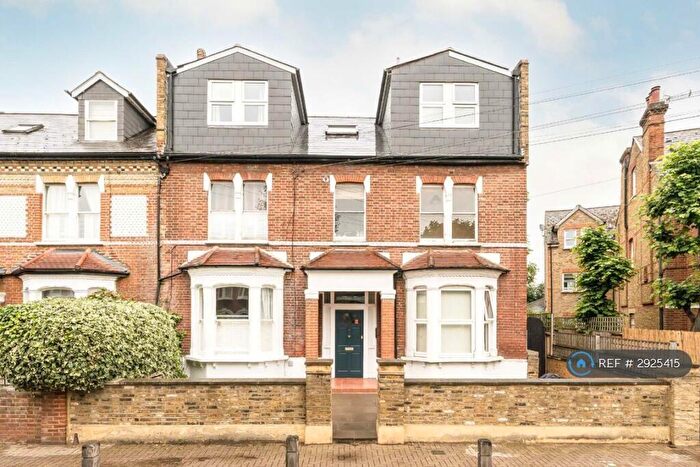 1 Bedroom Flat To Rent In Balham Park Road, London, SW12