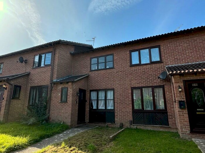 2 Bedroom Terraced House To Rent In Lombardy Rise, Waterlooville, PO7