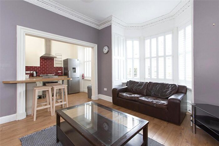1 Bedroom Flat To Rent In Primrose Terrace, Edinburgh, EH11