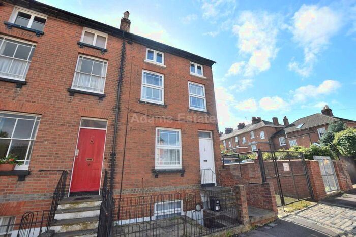 2 Bedroom Flat To Rent In Baker Street, Reading, RG1