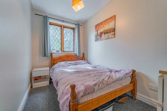 2 Bedroom House To Rent In Park Mews, Birmingham, B29