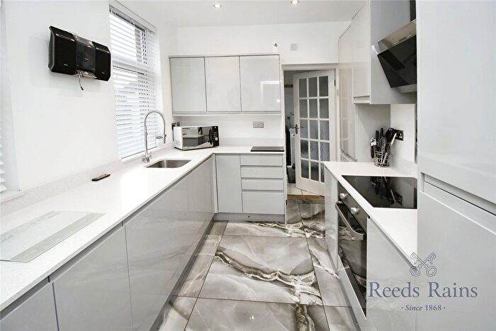 2 Bedroom Bungalow For Sale In West Avenue, Westerhope, Newcastle Upon Tyne, Tyne And Wear, NE5