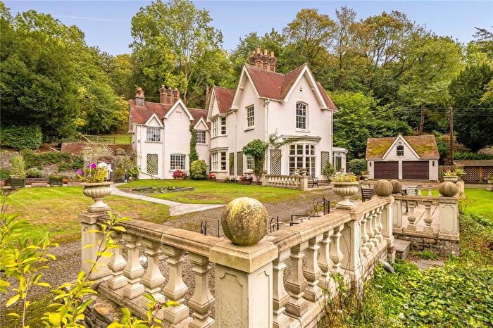 4 Bedroom Detached House For Sale In Knighton, Shropshire, LD7