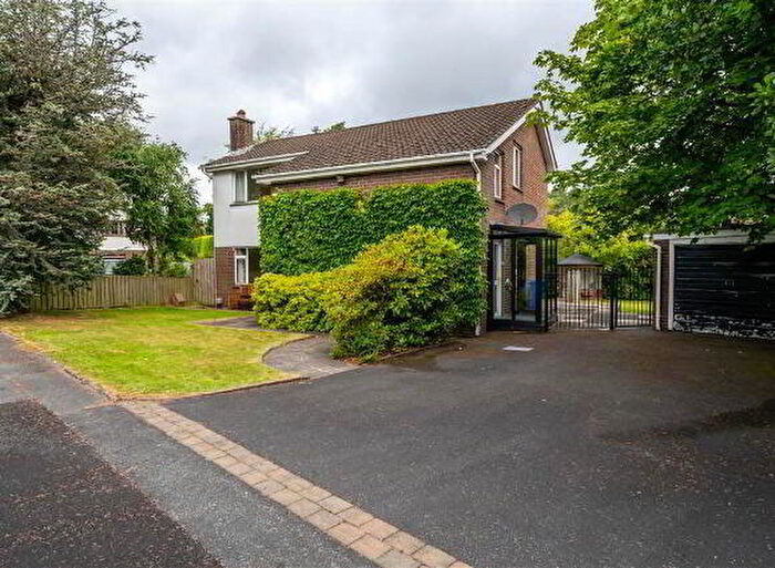 5 Bedroom Detached House For Sale In Manse Park, Newtownards, BT23