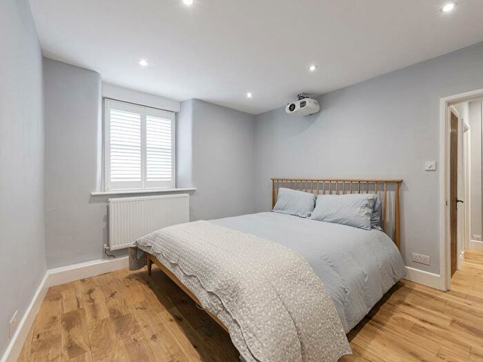 2 Bedroom End Of Terrace House For Sale In Hound Street, Sherborne, DT9