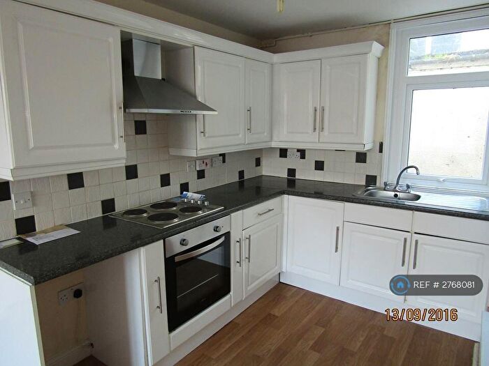 1 Bedroom Flat To Rent In High Street, Harrold, Bedford, MK43