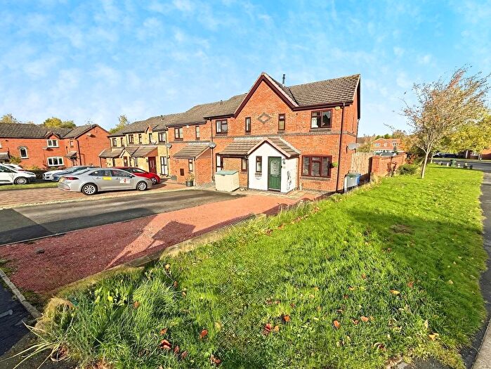 3 Bedroom Semi Detached House For Sale In Dovecote Place, Stoke-On-Trent, Staffordshire, ST3