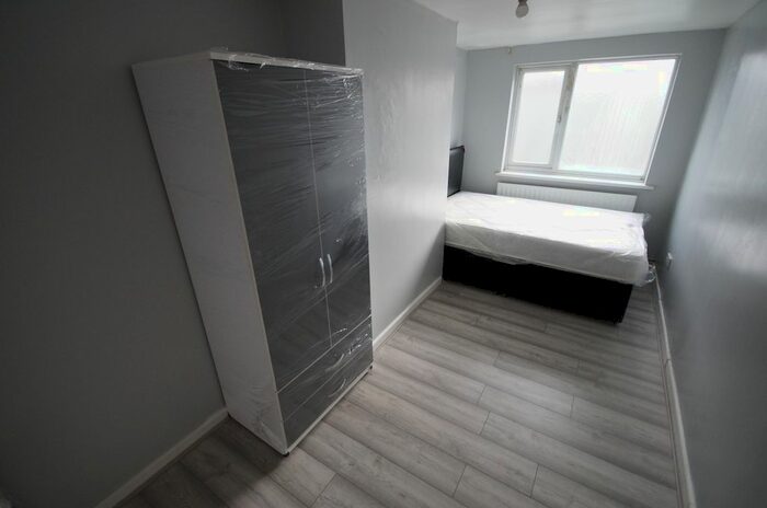 2 Bedroom Flat To Rent In Heath Road, Coventry, CV2