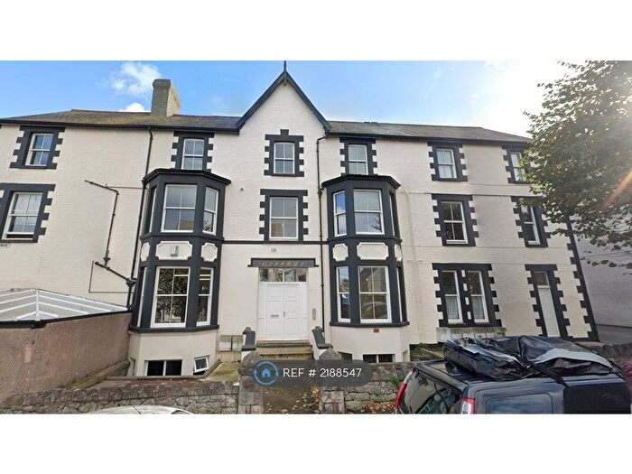 3 Bedroom Flat To Rent In Rhiw Bank Avenue, Colwyn Bay, LL29