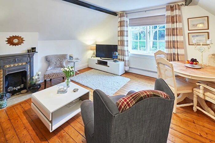 2 Bedroom Flat To Rent In Whitby, YO21