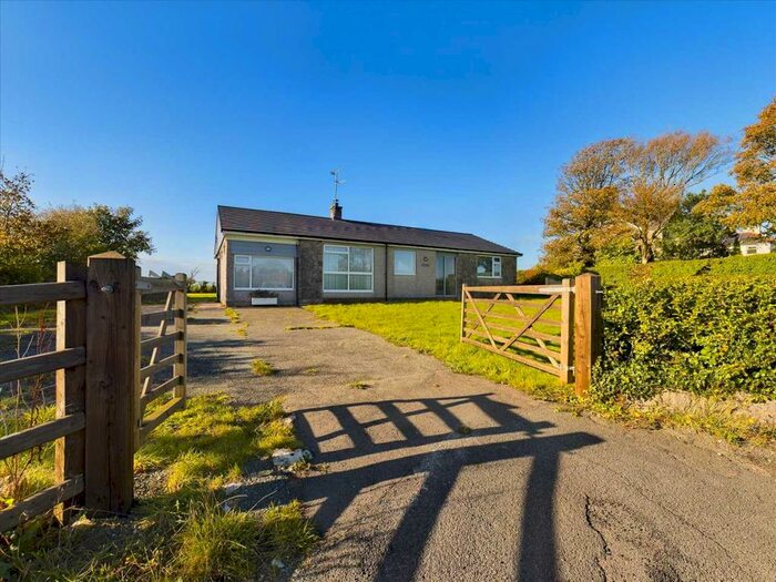 3 Bedroom Detached Bungalow For Sale In Diwedd Yr Enfys (Dutch Mooker Hei), Rhosybol, LL68