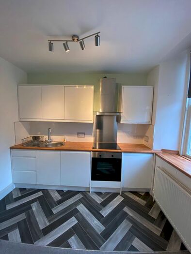 1 Bedroom Flat To Rent In Back Market Street, Carnforth, LA5