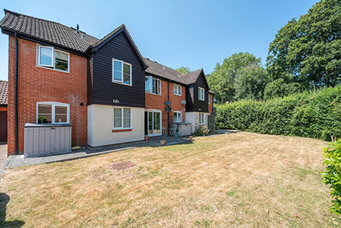 2 Bedroom Maisonette For Sale In Pyotts Court, Old Basing, RG24