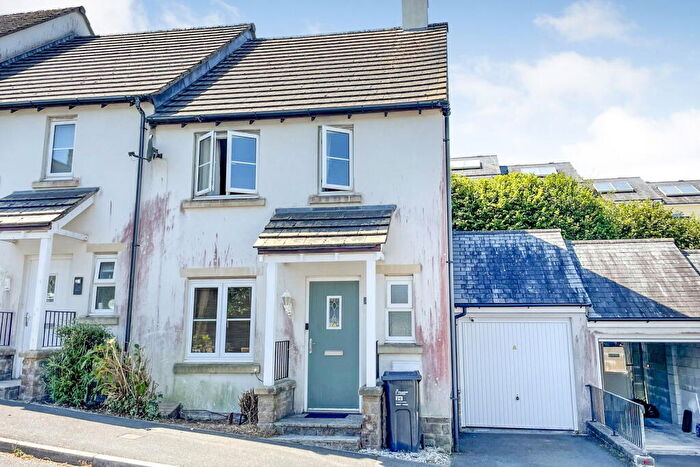 3 Bedroom End Of Terrace House For Sale In Catchfrench Crescent, Liskeard, PL14