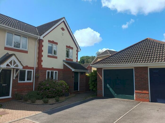 3 Bedroom House To Rent In Larkspur Drive, Knightwood Park, SO53