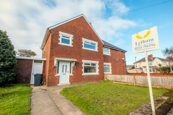3 Bedroom Semi-Detached House For Sale In Hove Road, Lytham St Annes, FY8