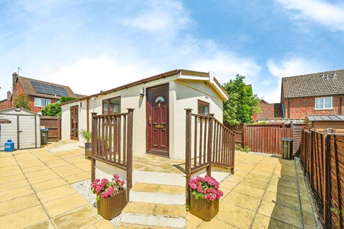 2 Bedroom Detached Bungalow For Sale In Avon Park, Netheravon, Salisbury, SP4