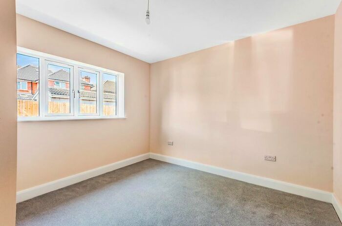 2 Bedroom End Of Terrace House To Rent In Parkfield Close, Coventry, CV2