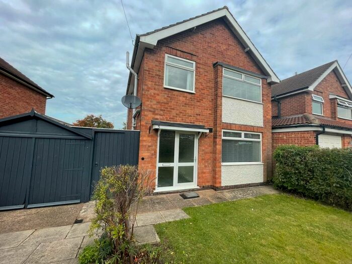 3 Bedroom House To Rent In Ashover Road, Allestree, Derby, DE22