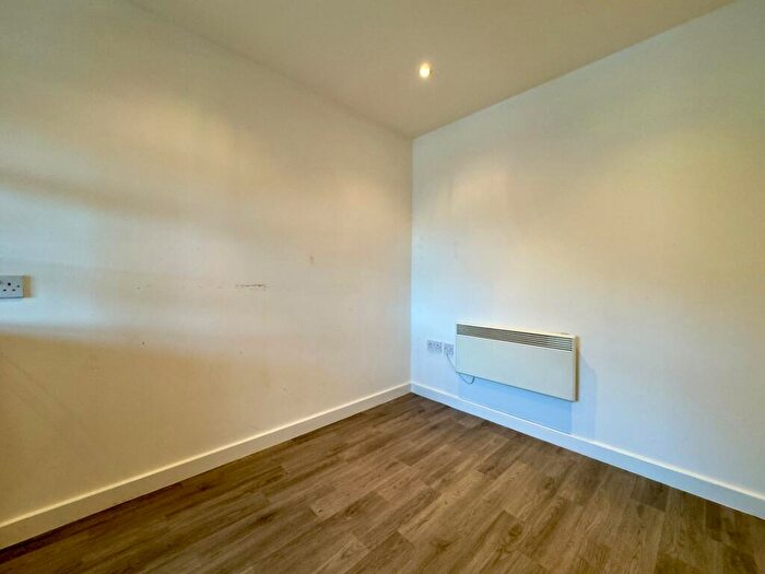 2 Bedroom Apartment To Rent In Ogden Park, Bracknell, Berkshire, RG12