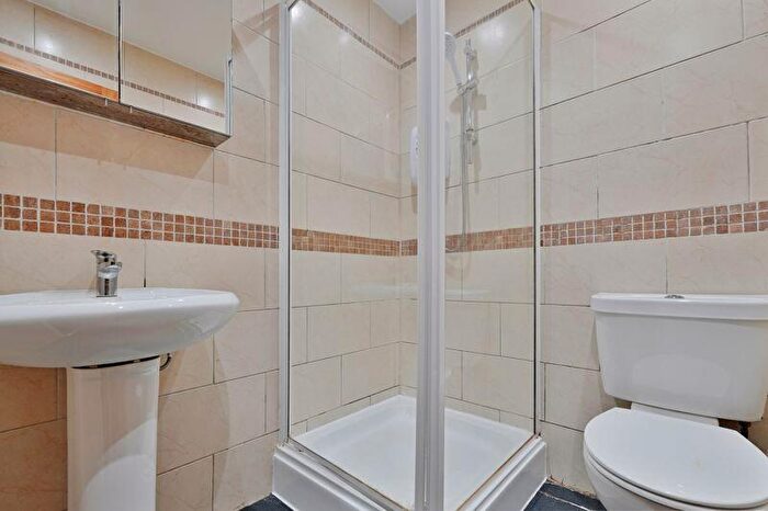 2 Bedroom Apartment To Rent In Flat B, Furnace Hill, Sheffield, S3