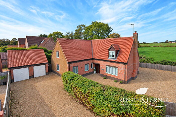 4 Bedroom Detached House For Sale In Chequers Lane, North Runcton, PE33