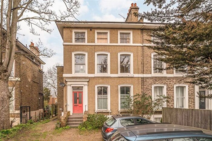2 Bedroom Flat For Sale In Shooters Hill Road, Blackheath, SE3