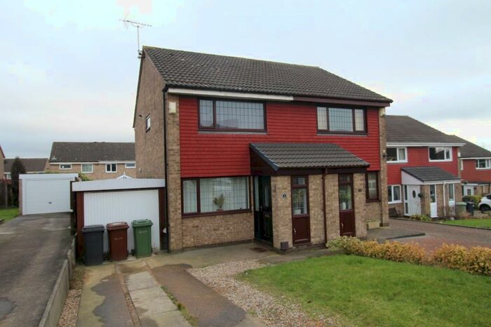 2 Bedroom Semi-Detached House To Rent In Haigh Side, Rothwell, Leeds, West Yorkshire, LS26